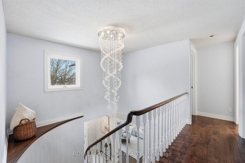 2 Meyer Circle, Markham, ON - Indoor Photo Showing Other Room