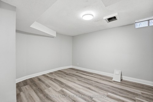 2 Meyer Circle, Markham, ON - Indoor Photo Showing Other Room