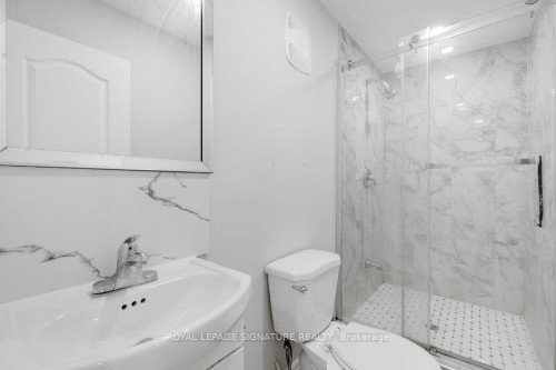 23 Burnview Crescent, Toronto, ON - Indoor Photo Showing Bathroom