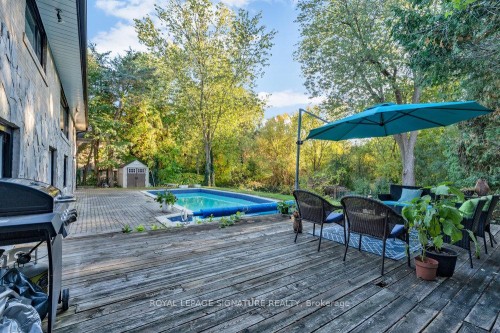 23 Burnview Crescent, Toronto, ON - Outdoor