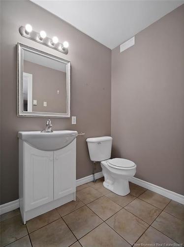 60 Christopher, Moncton, NB 