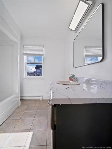 60 Christopher, Moncton, NB 