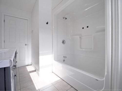 60 Christopher, Moncton, NB 