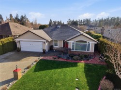 793 Fletcher Ave  Parksville, BC V9P 2M2