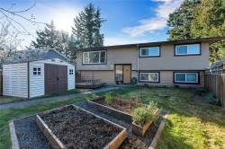 1-2011 Courser Dr  Sidney, BC V8L 2N5