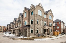 95 Borers Creek Circle  Hamilton, ON L5B 1W3