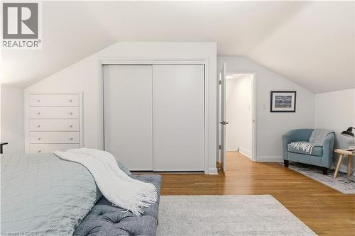 411 Pepper Drive, Burlington, ON - Indoor Photo Showing Bedroom