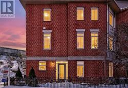 6 HARVEY STREET  Ottawa, ON K1S 5S4