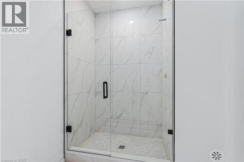 19 James Street, Georgetown, ON - Indoor Photo Showing Bathroom