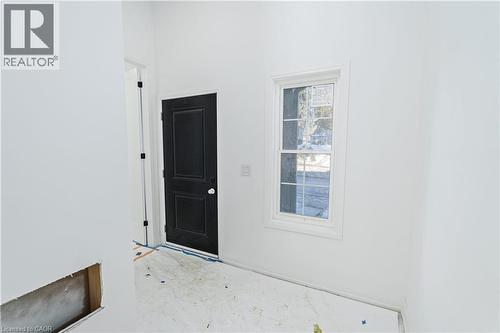 19 James Street, Georgetown, ON - Indoor Photo Showing Other Room