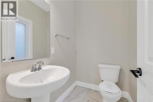 47 Pondcliffe Drive, Kitchener, ON - Indoor Photo Showing Bathroom