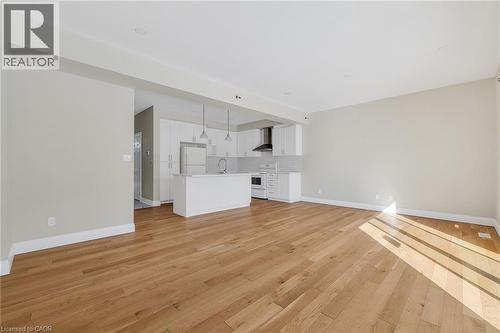 47 Pondcliffe Drive, Kitchener, ON - Indoor Photo Showing Kitchen