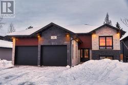 136 Hollybrook  Azilda, ON P0M 1B0