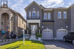 138 SUTHERLAND AVENUE  Bradford West Gwillimbury, ON L3Z 4H7