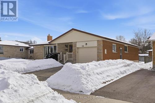 15 Confederation Drive, Kitchener, ON - Outdoor