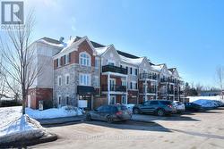 204 - 910 WENTWORTH STREET Peterborough (Otonabee Ward 1), ON K9J 8R8