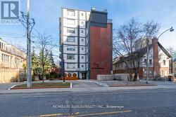 401 - 25 BEDFORD ROAD E  Toronto, ON M5R 2K1