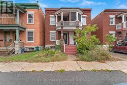 293 YORK STREET  Ottawa, ON K1N 5V2
