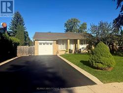 1239 MONTCLAIR DRIVE  Oakville, ON L6H 1Z3