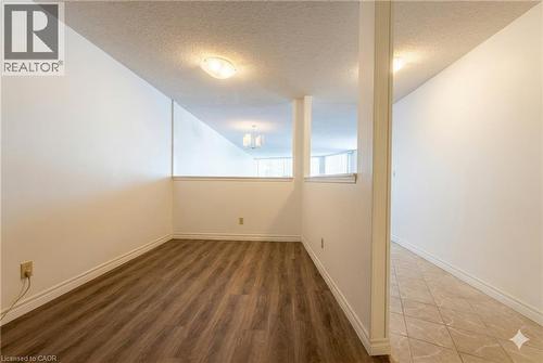 24 Marilyn Drive Unit# 101, Guelph, ON - Indoor Photo Showing Other Room