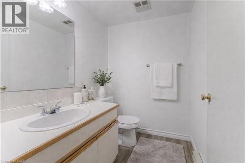 24 Marilyn Drive Unit# 101, Guelph, ON - Indoor Photo Showing Bathroom