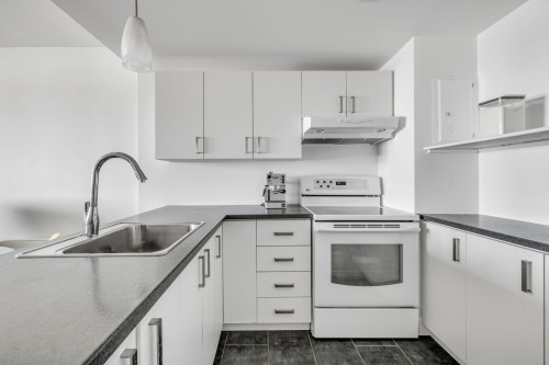Kitchen - 10-600 Av. Wilfrid-Laurier, Québec (La Cité-Limoilou), QC - Indoor Photo Showing Kitchen