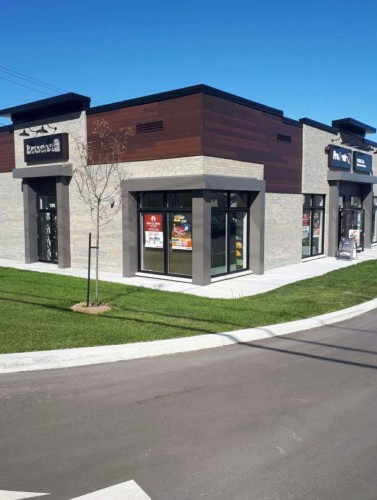 Front of Structure - 100-2500 Rue Henry-Ford, Vaudreuil-Dorion, QC - Outdoor