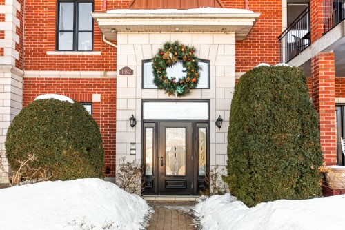 Façade - 202-1592 Av. Bourgogne, Chambly, QC - Outdoor