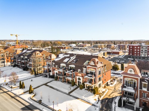 Extérieur - 202-1592 Av. Bourgogne, Chambly, QC - Outdoor With View