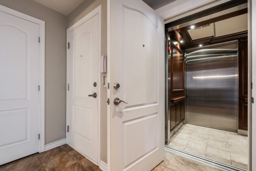 Ascenseur - 202-1592 Av. Bourgogne, Chambly, QC - Indoor Photo Showing Other Room
