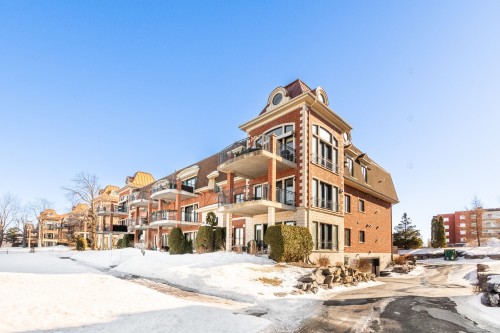 Extérieur - 202-1592 Av. Bourgogne, Chambly, QC - Outdoor With Facade