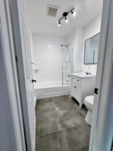 Salle de bains - 28 Rue Willow, Lac-Brome, QC - Indoor Photo Showing Bathroom