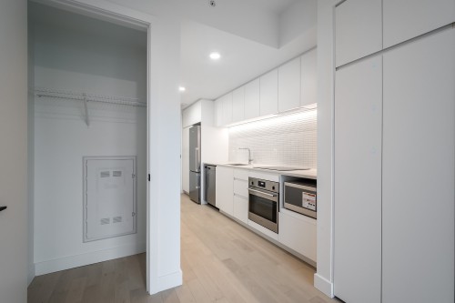 Storage - 4911-1210 Rue Jeanne-Mance, Montréal (Ville-Marie), QC - Indoor Photo Showing Kitchen