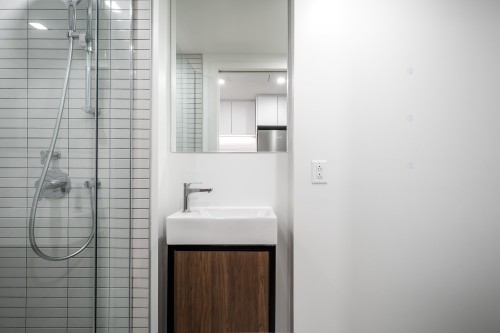 Bathroom - 4911-1210 Rue Jeanne-Mance, Montréal (Ville-Marie), QC - Indoor Photo Showing Other Room