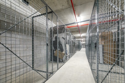 Storage - 4911-1210 Rue Jeanne-Mance, Montréal (Ville-Marie), QC - Indoor