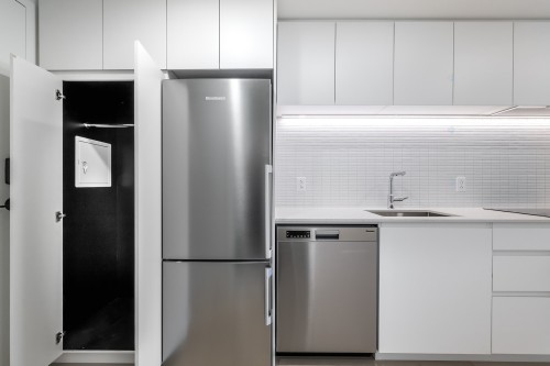 Kitchen - 4911-1210 Rue Jeanne-Mance, Montréal (Ville-Marie), QC - Indoor Photo Showing Kitchen With Upgraded Kitchen