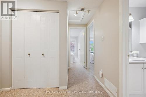 2 - 66 Rodgers Road, Guelph (Kortright West), ON - Indoor