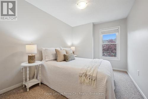 2 - 66 Rodgers Road, Guelph (Kortright West), ON - Indoor Photo Showing Bedroom