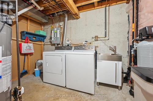 2 - 66 Rodgers Road, Guelph (Kortright West), ON - Indoor Photo Showing Laundry Room