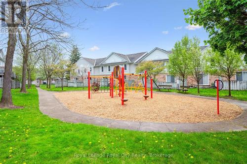 2 - 66 Rodgers Road, Guelph (Kortright West), ON - Outdoor