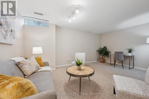 2 - 66 Rodgers Road, Guelph (Kortright West), ON - Indoor