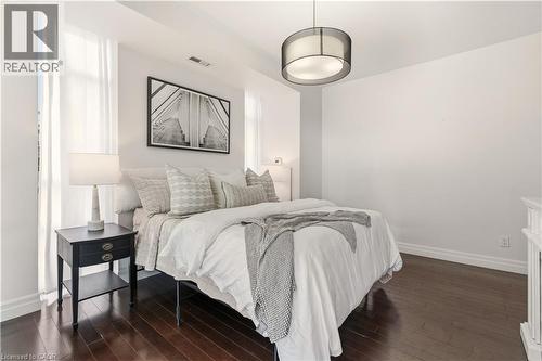 360 Pearl Street Unit# 804, Burlington, ON - Indoor Photo Showing Bedroom
