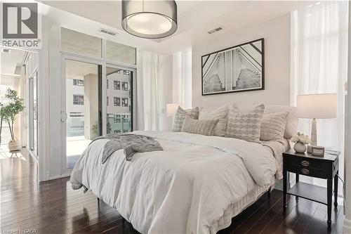 360 Pearl Street Unit# 804, Burlington, ON - Indoor Photo Showing Bedroom