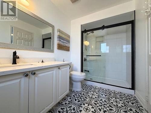 2400 Bankside Drive, Mississauga, ON - Indoor Photo Showing Bathroom