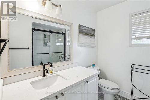 2400 Bankside Drive, Mississauga, ON - Indoor Photo Showing Bathroom