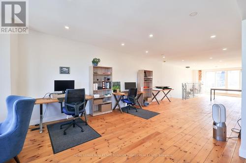 2 Queen Street E, Cambridge, ON 