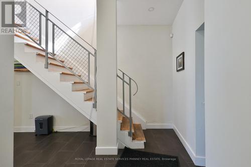 2 Queen Street E, Cambridge, ON 