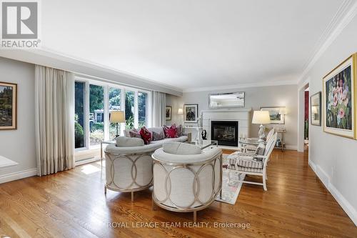 1939 Wembley Avenue, Ottawa, ON - Indoor With Fireplace
