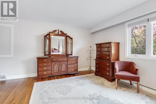 1939 Wembley Avenue, Ottawa, ON - Indoor Photo Showing Bedroom