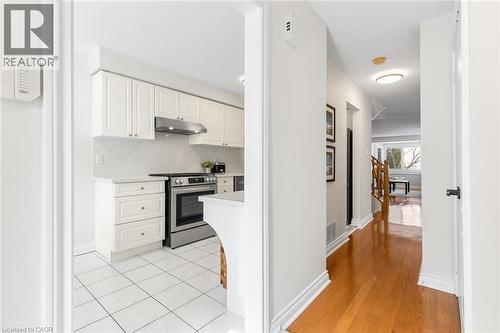 5480 Glen Erin Drive Unit# 94, Mississauga, ON - Indoor Photo Showing Kitchen
